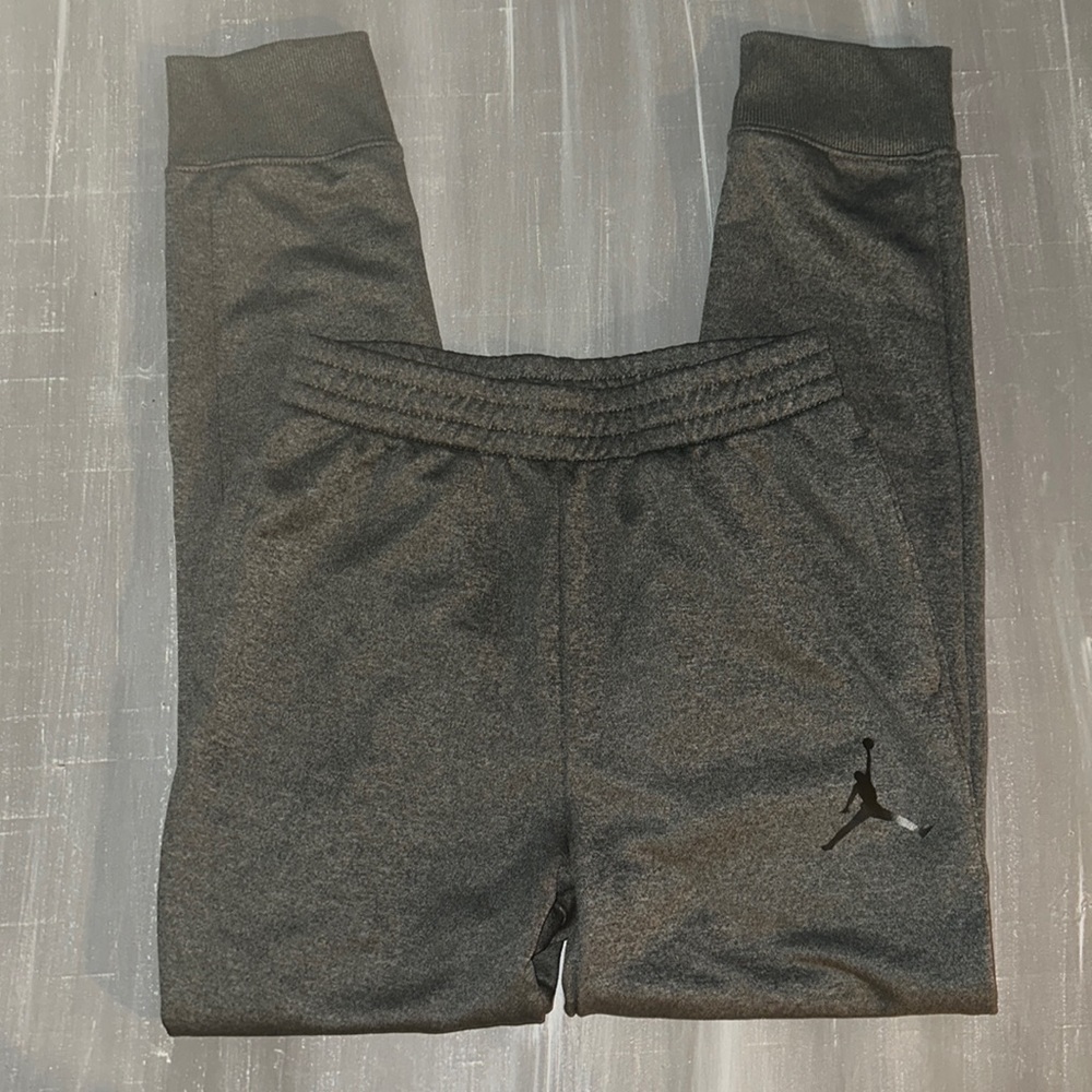Boys Jordan sweat pants/ joggers M